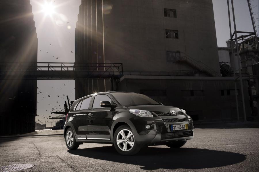  Toyota Urban Cruiser 2009 года  (фото 60 из 113)